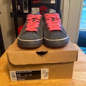 * PRICE LOWERED. RARE- Nike blazer Low Classic(Grey & Pink. With a pink bottom)